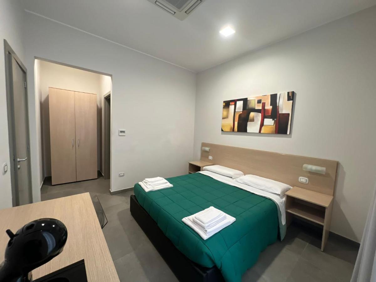 סן פייטרו ורנוטיקו Palazzo 41 Rental Rooms מראה חיצוני תמונה