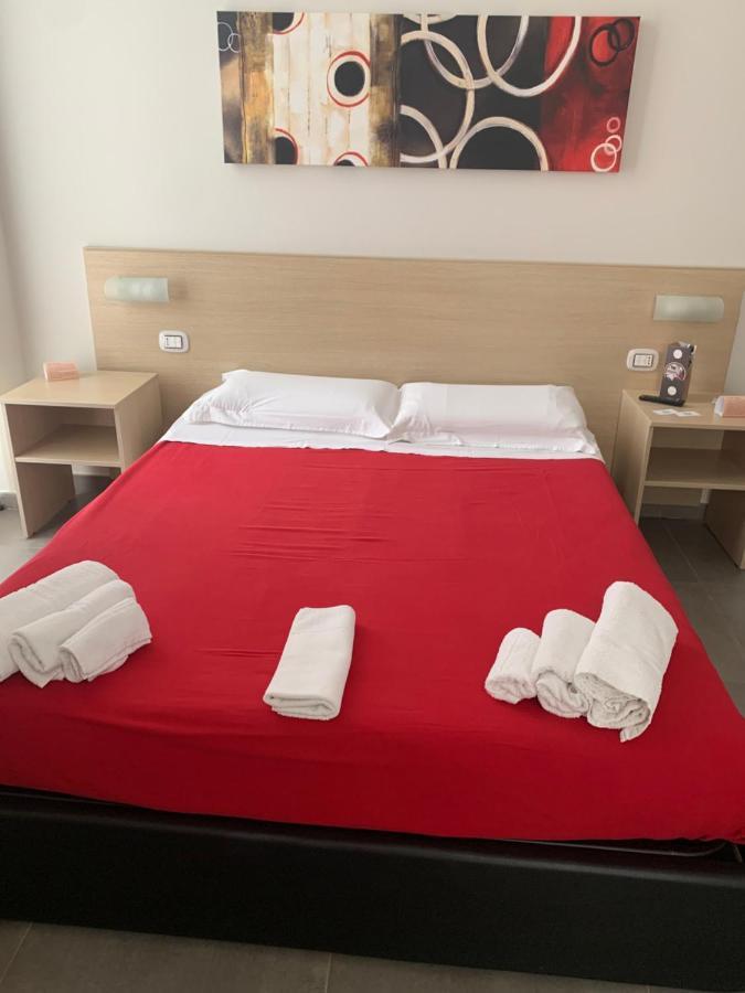 סן פייטרו ורנוטיקו Palazzo 41 Rental Rooms מראה חיצוני תמונה