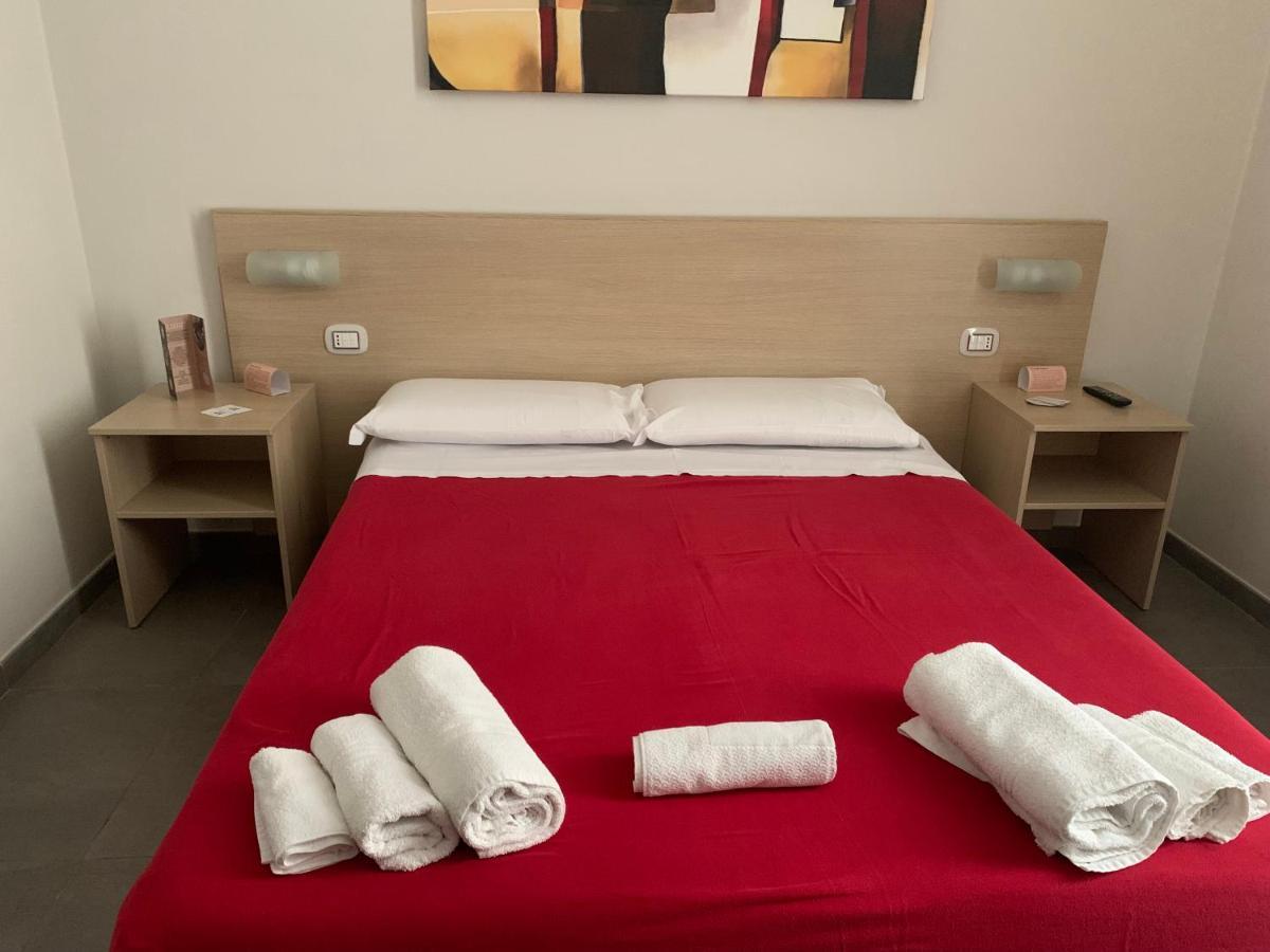 סן פייטרו ורנוטיקו Palazzo 41 Rental Rooms מראה חיצוני תמונה