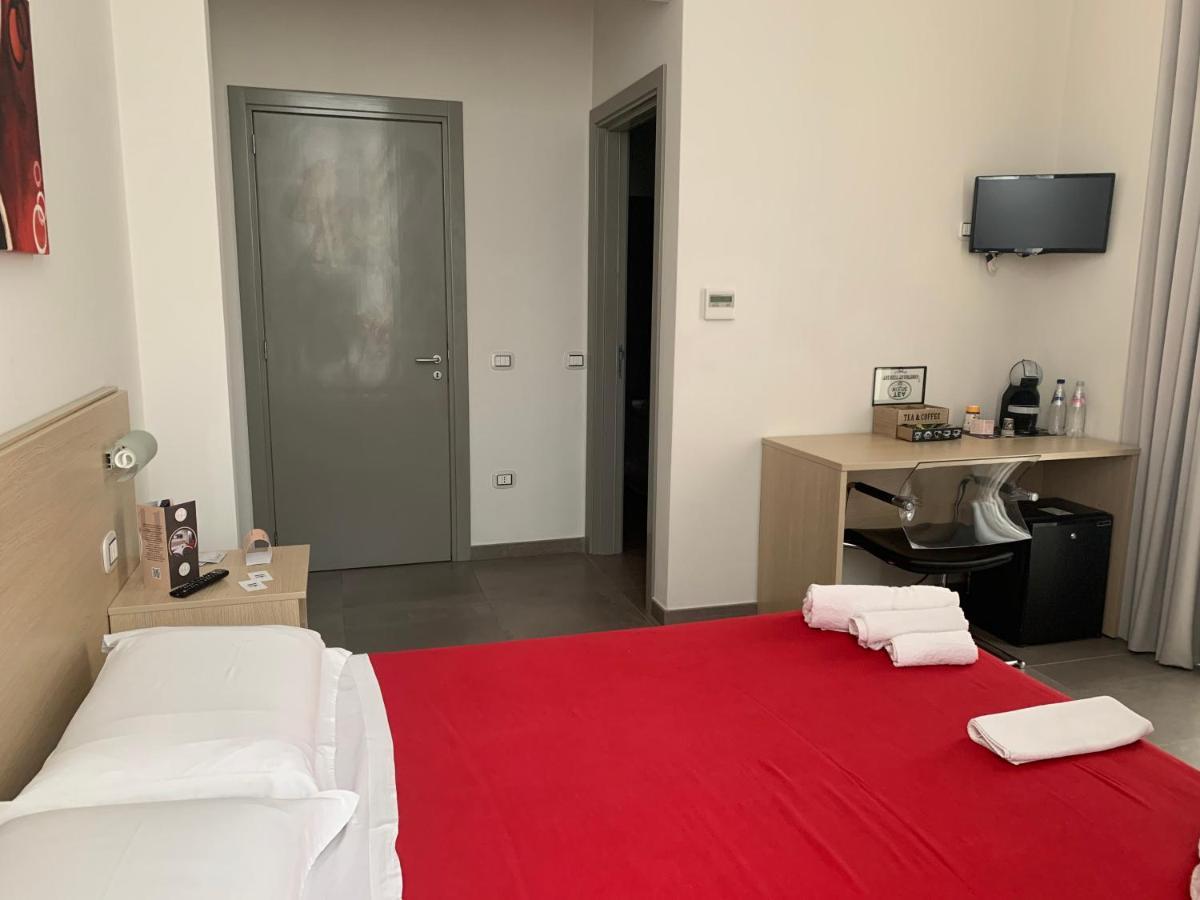 סן פייטרו ורנוטיקו Palazzo 41 Rental Rooms מראה חיצוני תמונה